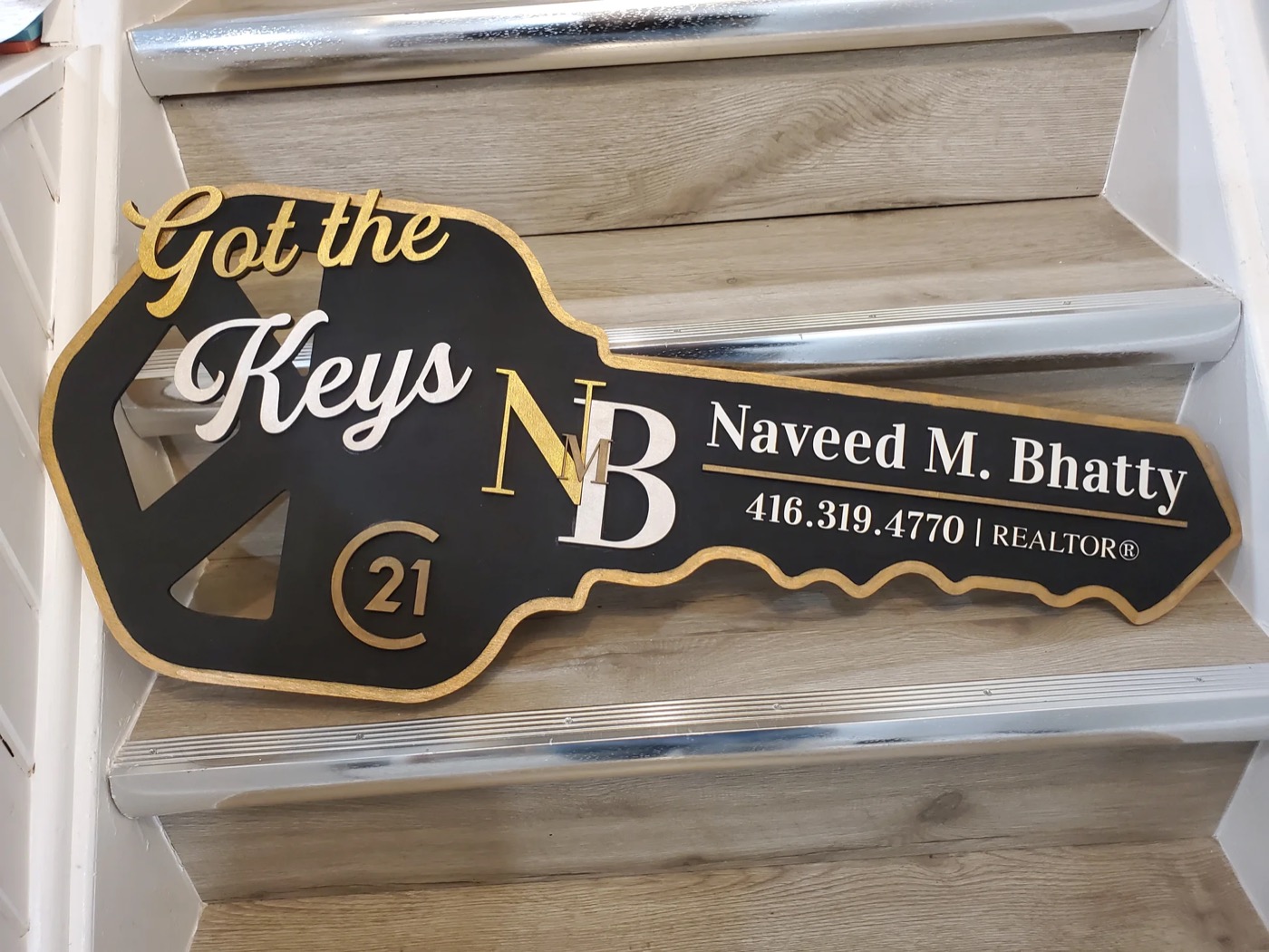 Got the keys realtor sign